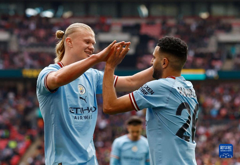 五位评论员对萨拉赫令人尴尬不尊重人进球做出反应斯洛特得到解决（五位评论员热议萨拉赫被指不尊重的争议进球，斯洛特难题告破）