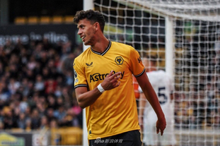 安德烈·莫拉坚称塞梅尼奥“致力于”伯恩茅斯为曼联做准备（安德烈·莫拉强调塞梅尼奥全情投入，伯恩茅斯正备战曼联）