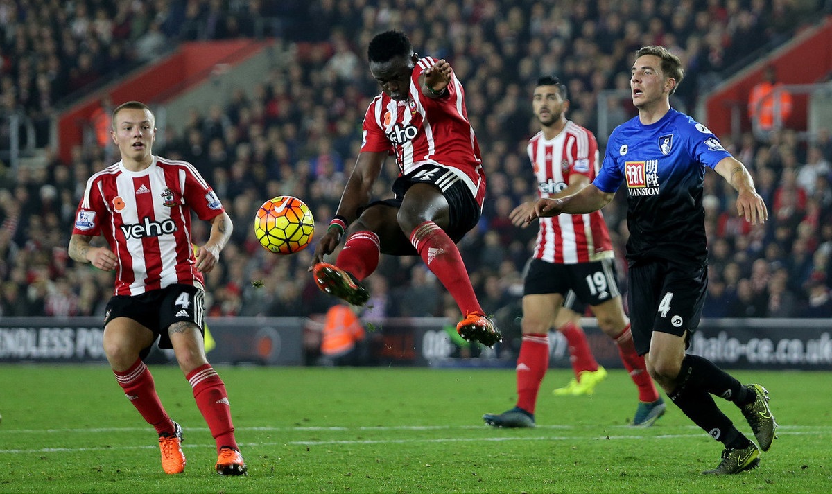 周定洋赛后采访中谈到续约时声音哽咽：我将球队视作我的生命（周定洋赛后谈续约时哽咽：我把球队当作生命）