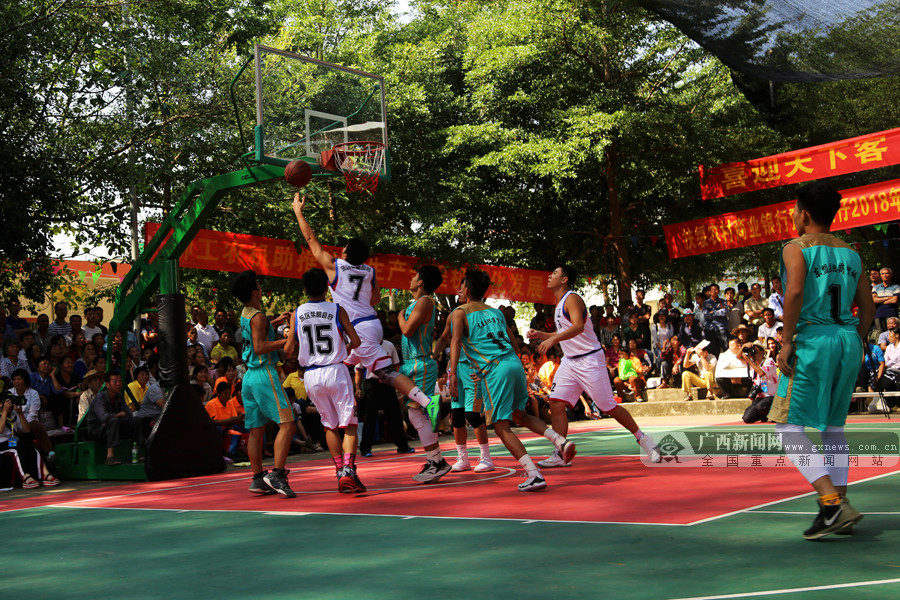 2025／26赛季英超：伦敦德比火热开打，切尔西迎战领头羊阿森纳（英超2025／26赛季伦敦德比上演，切尔西对阵榜首阿森纳）