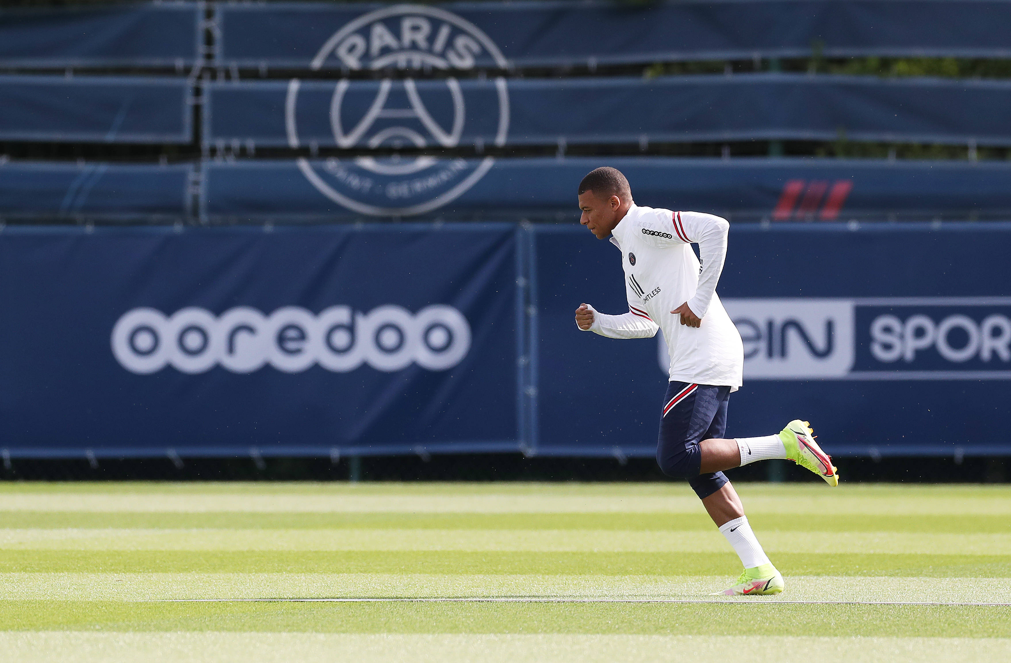 本赛季沃尔什首发时凯尔特人9胜2负，近两场投篮15中14（沃尔什本季首发时绿军9胜2负，近两战投篮15中14）