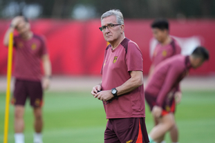 葡体队长尤尔曼德：为我们感到自豪，75分钟内我们展现了实力（葡体队长尤尔曼德：我为球队骄傲，前75分钟我们证明了实力）