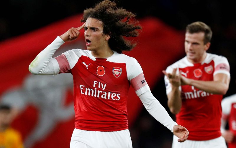 曼联、利物浦近五轮各1胜，英超积分榜曼联积22分，领先利物浦。（曼联利物浦近五轮各仅一胜，英超积分曼联22分暂压利物浦）