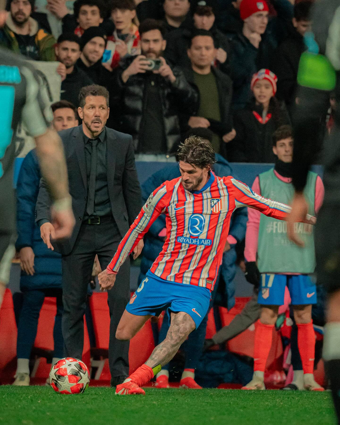 特狮社媒祝福阿尔巴：我们曾一起赢得无数荣誉，祝你未来一切顺利